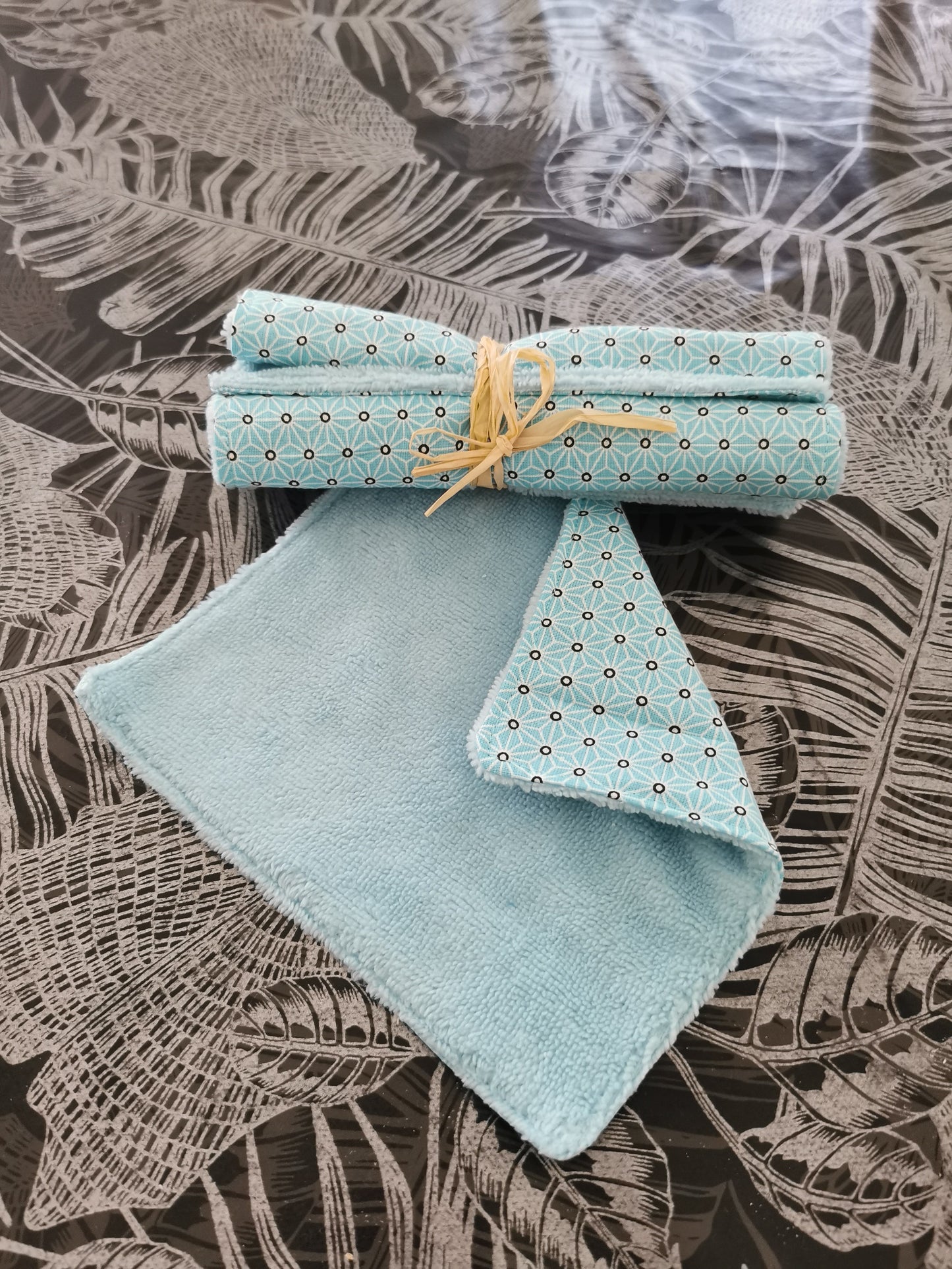SERVIETTE DE VISAGE